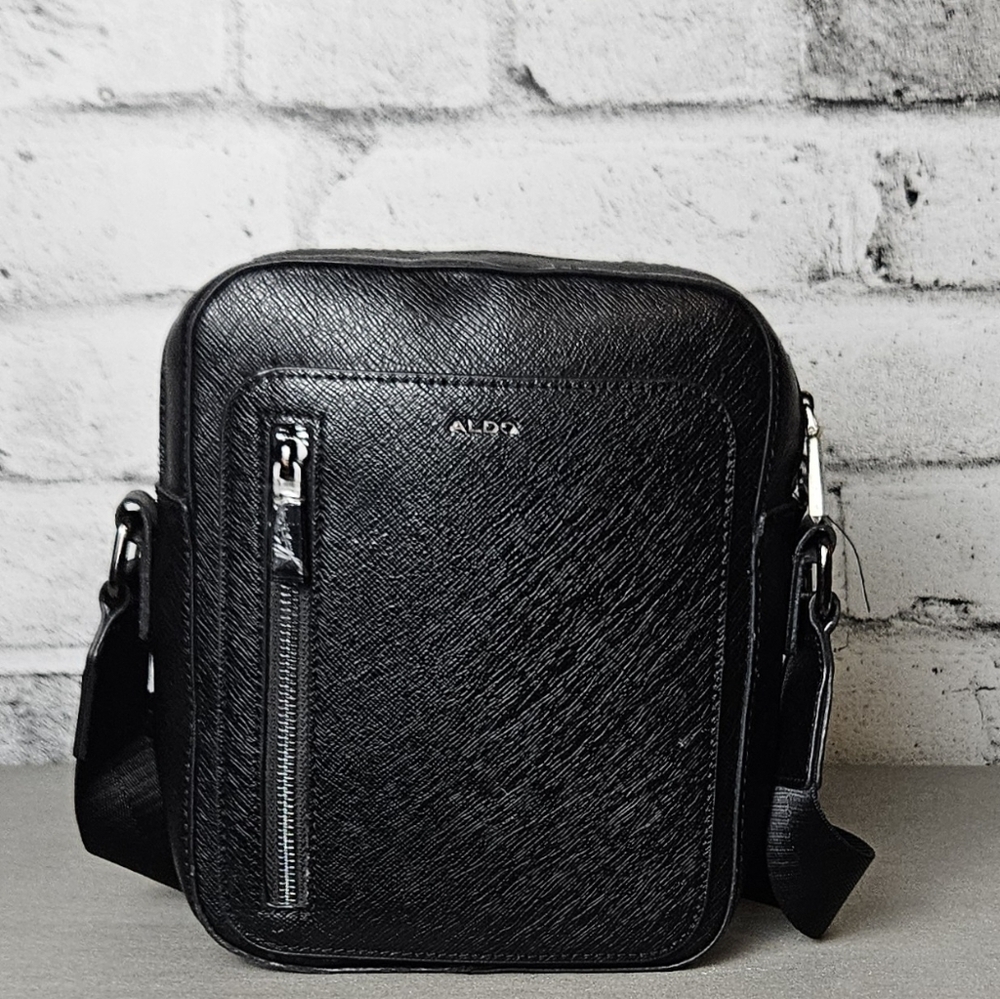 ALDO Black Crossbody Bag Textured Mini Messenger 9x7 Zip Pocket